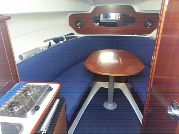BENETEAU FLYER 701 – Image 4