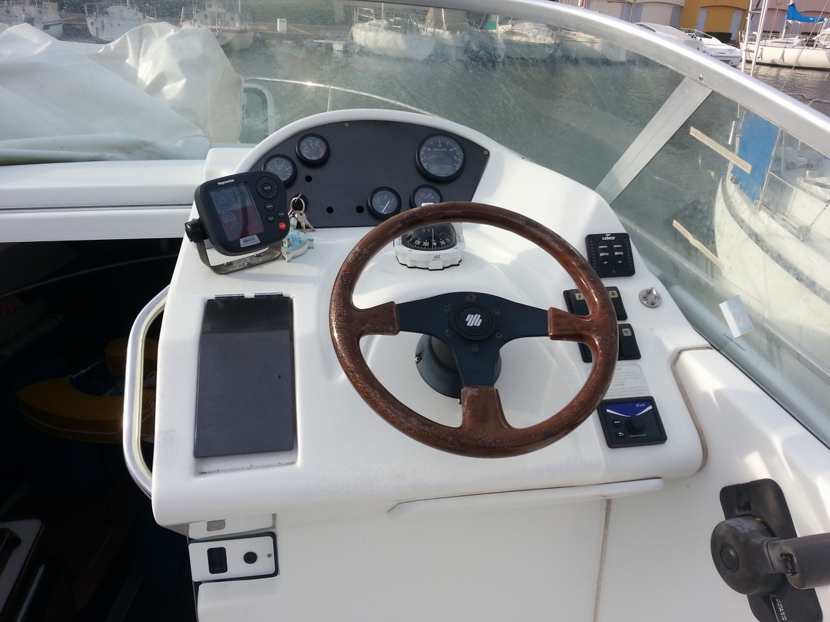 BENETEAU FLYER 701 – Image 10