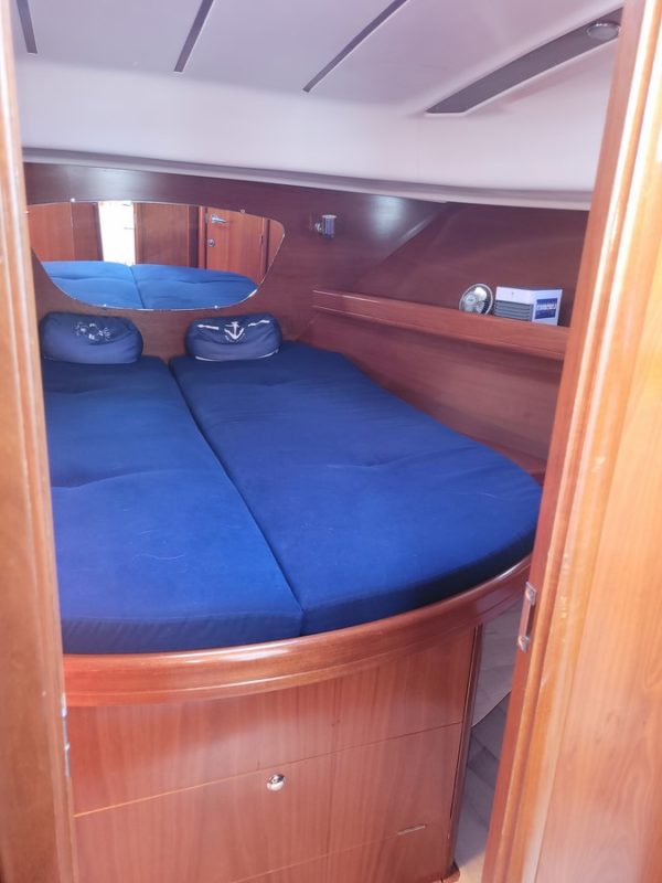 BENETEAU ANTARES 1080 – Image 9