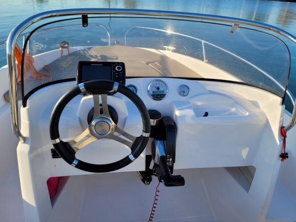 AM YACHT 560 OPEN – Image 5