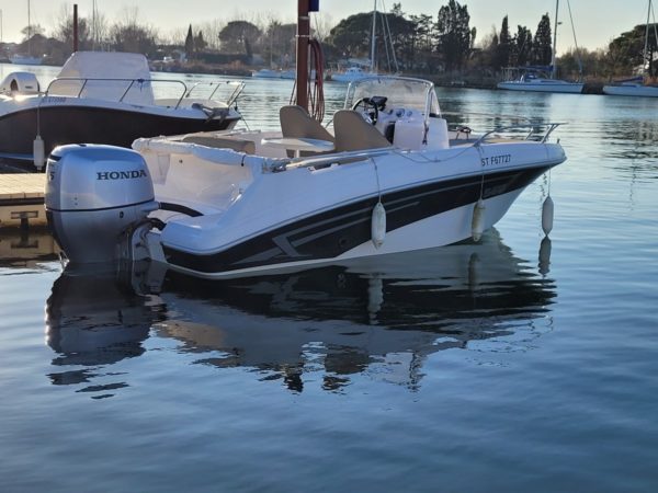 AM YACHT 560 OPEN – Image 7