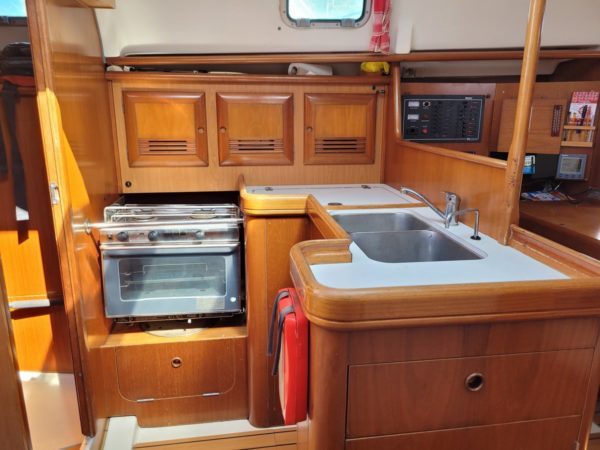 BENETEAU OCEANIS 361 CLIPPER – Image 6