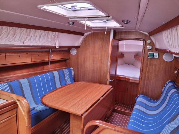 BAVARIA 31 CRUISER – Image 6