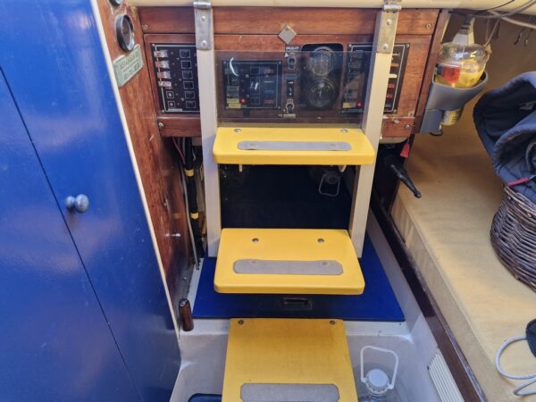 ALBIN MARINE 79 – Image 6