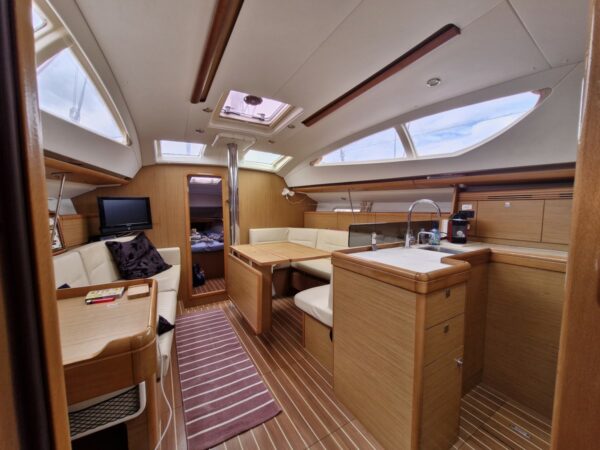 JEANNEAU SUN ODYSSEY 42 DS PERFORMANCE – Image 4