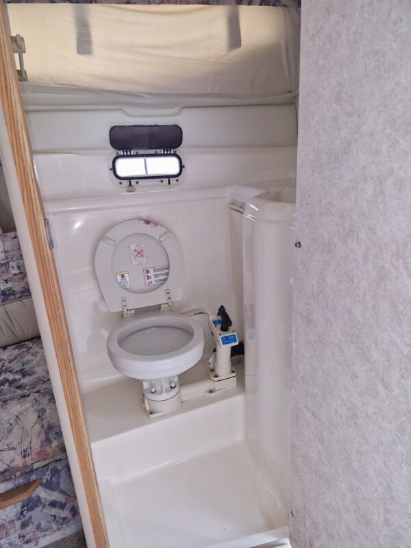 BAYLINER 2655 CIERA – Image 11