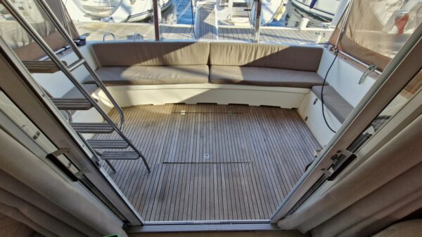 PRINCESS 415 – Image 12