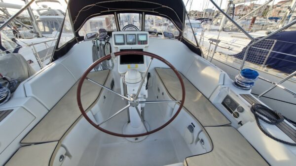 BENETEAU OCEANIS CLIPPER 373 – Image 2