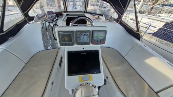 BENETEAU OCEANIS CLIPPER 373 – Image 3