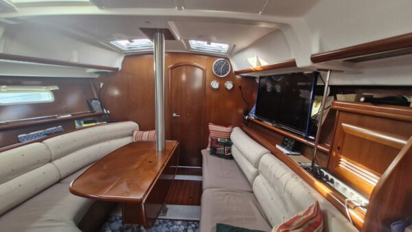 BENETEAU OCEANIS CLIPPER 373 – Image 6