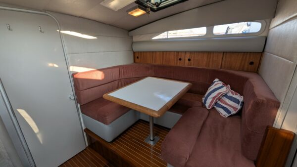BAYLINER 3250 AVENTI SUNBRIDGE – Image 7