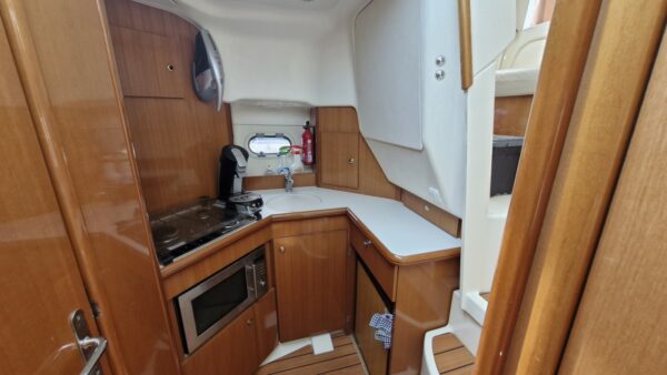 JEANNEAU PRESTIGE 32 – Image 8