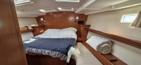 BENETEAU OCEANIS 523 CLIPPER – Image 9