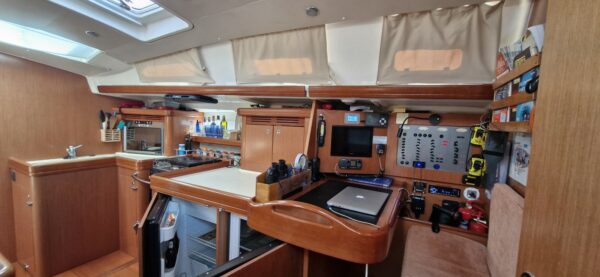 BENETEAU OCEANIS 523 CLIPPER – Image 8