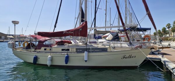 VICTORIA 34