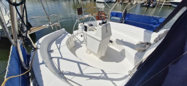HUNTER 340 – Image 2