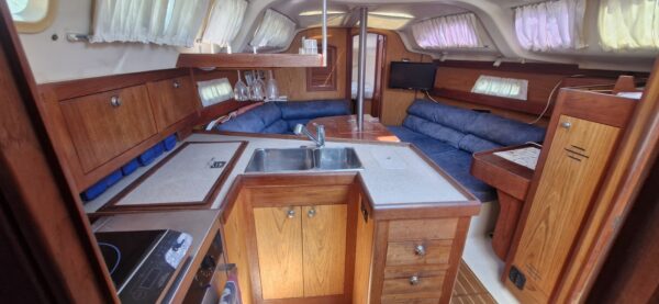 HUNTER 340 – Image 4