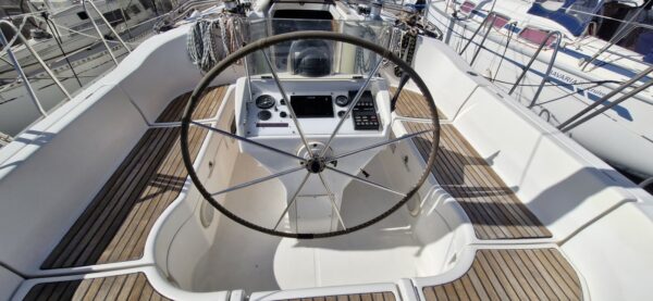 BENETEAU OCEANIS 351 – Image 3