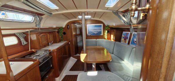 BENETEAU OCEANIS 351 – Image 4