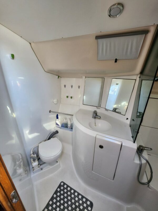 BENETEAU OCEANIS 351 – Image 11
