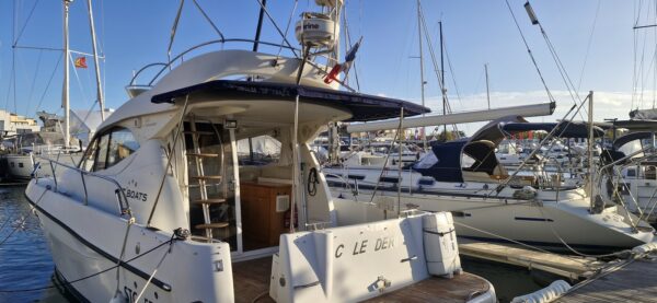 ST BOATS 34 CRUISER FLY EXPOSE AU SALON NAUTIQUE – Image 2