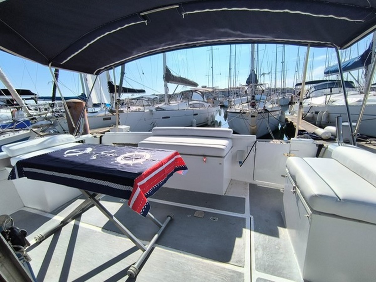 POWLES 36 FLY – Image 3