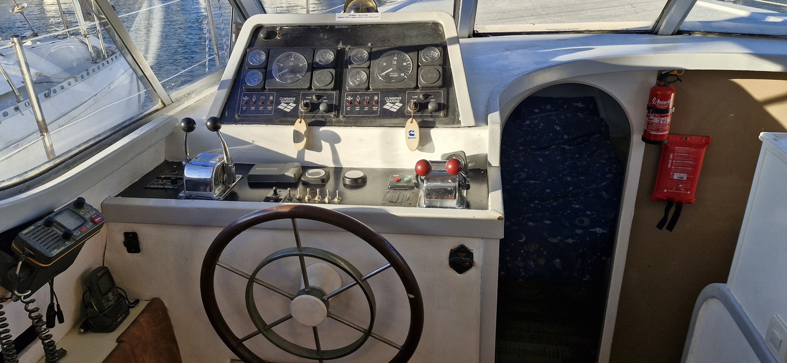 POWLES 36 FLY – Image 4