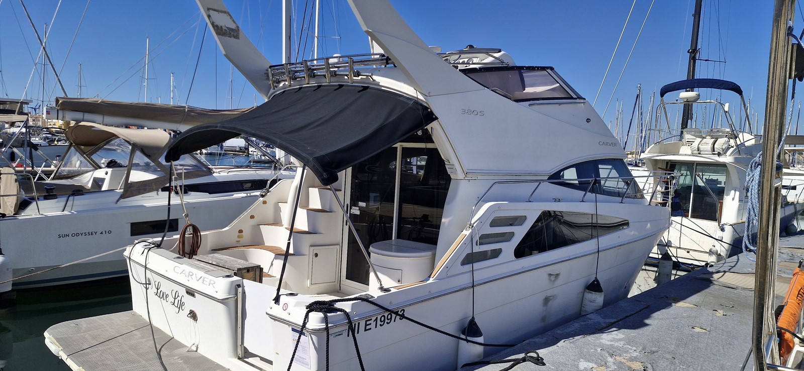 CARVER 380 SEDAN SPORT – Image 3