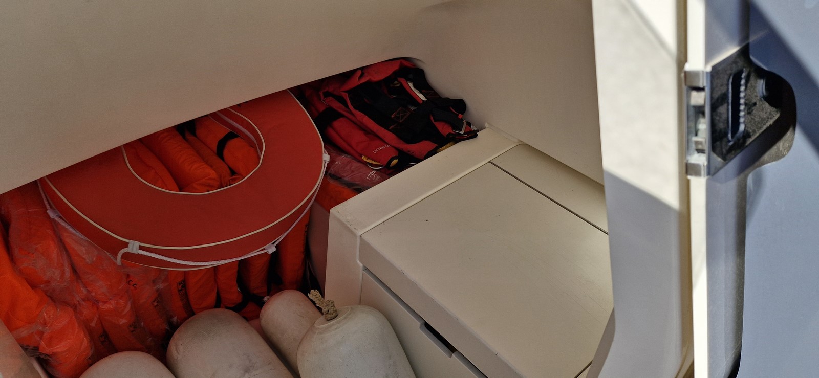 CAPELLI TEMPEST 800 – Image 8