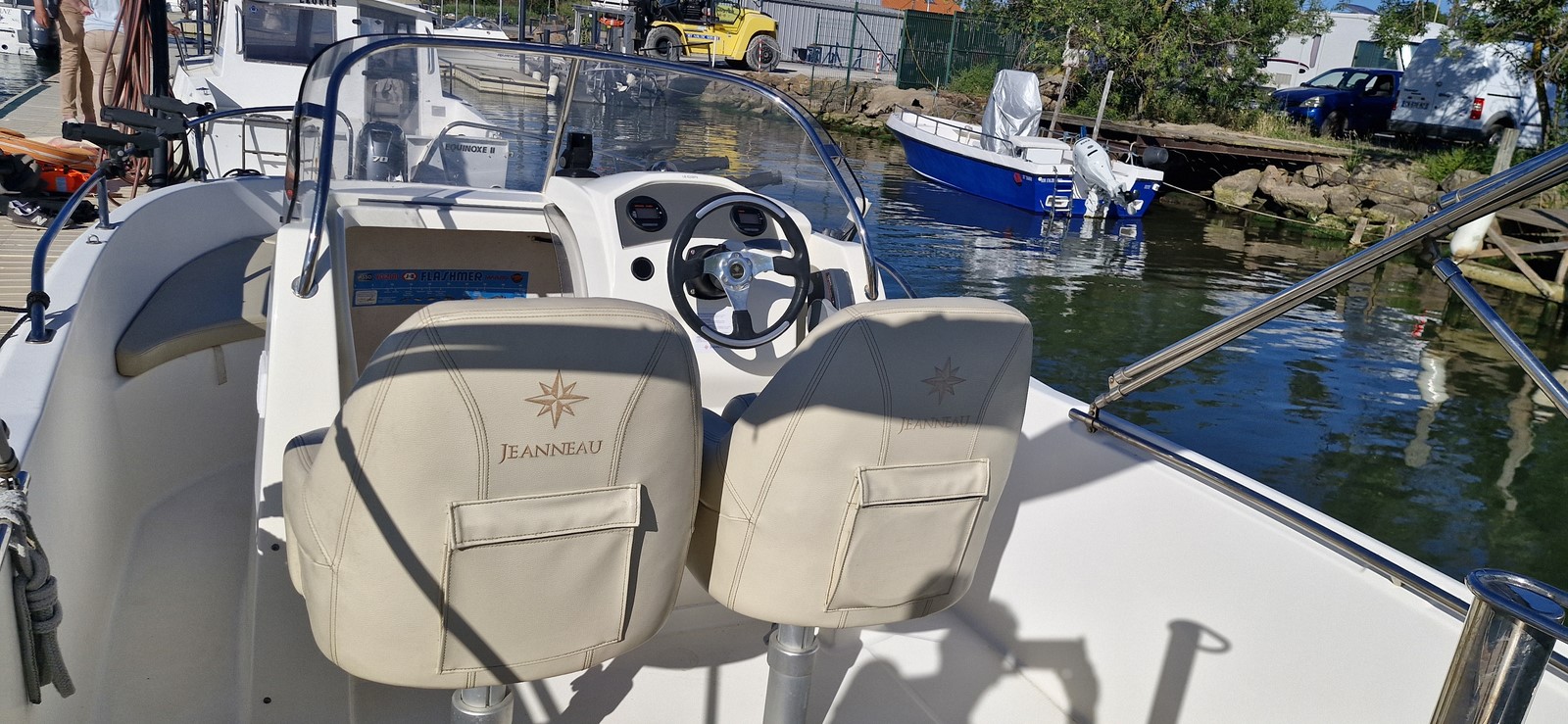 JEANNEAU CAP CAMARAT 635 – Image 4
