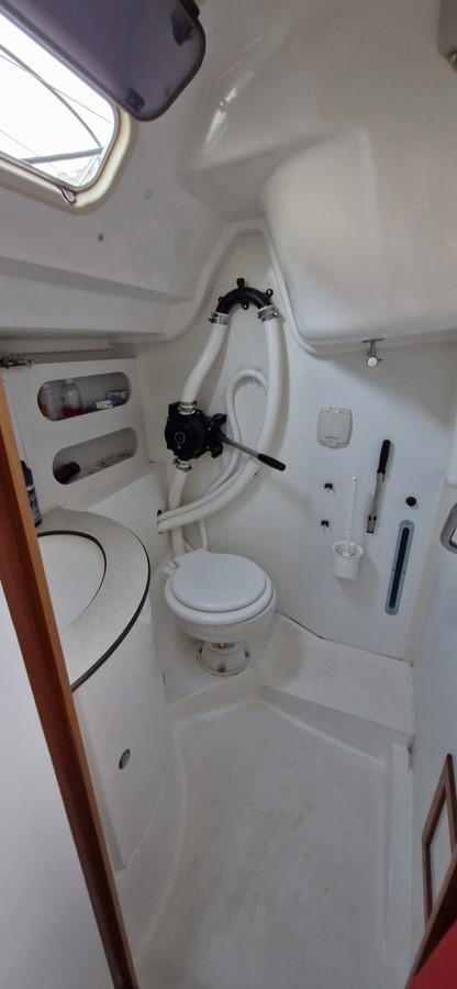 DUFOUR 32 CLASSIC – Image 11