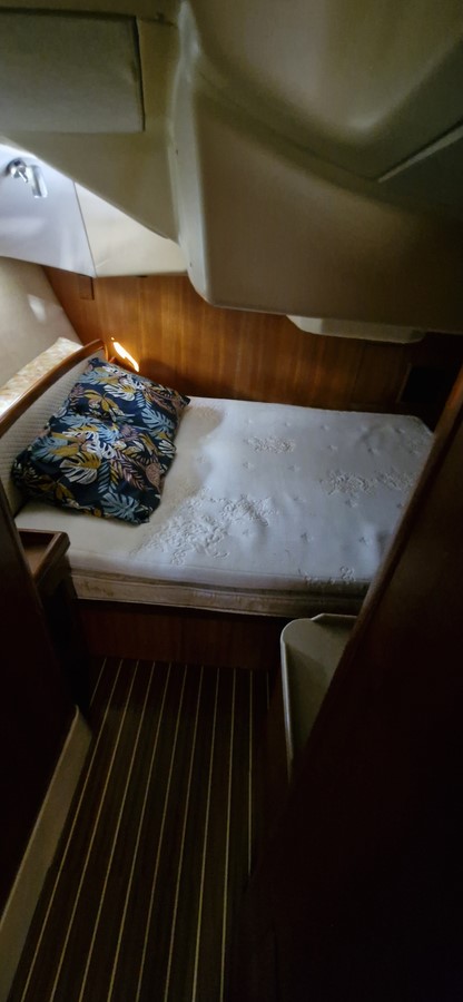 HUNTER 41 DECK SALON – Image 12