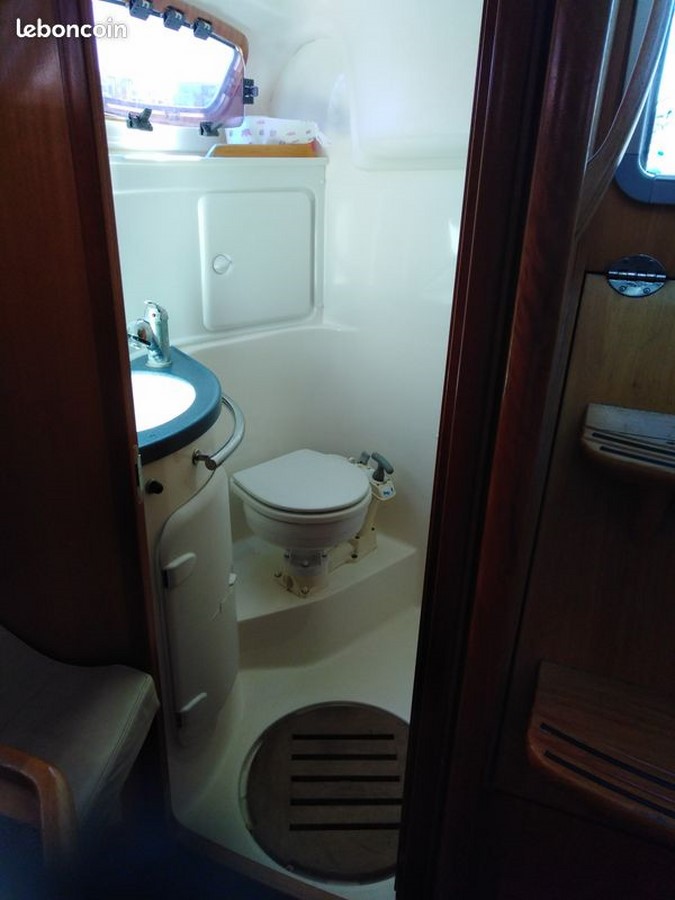BAVARIA 30 CRUISER – Image 9