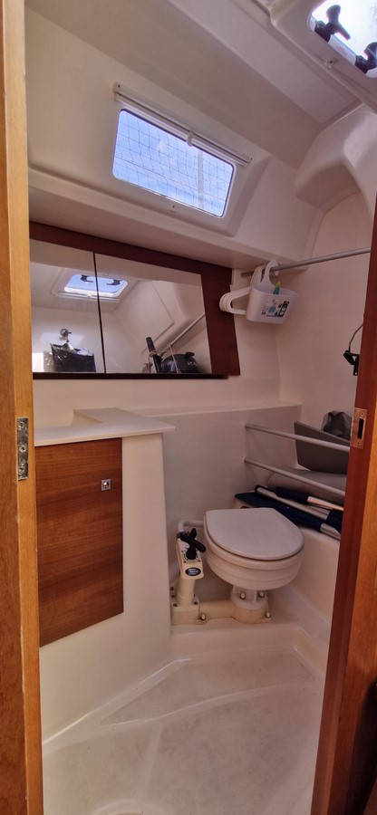 DUFOUR 310 GRAND LARGE – Image 11