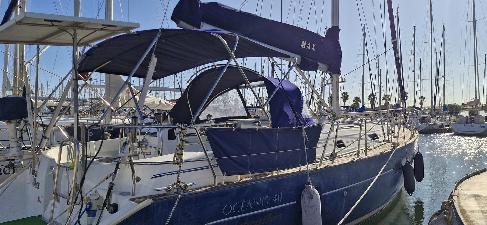 BENETEAU OCEANIS 411 CELEBRATION – Image 2