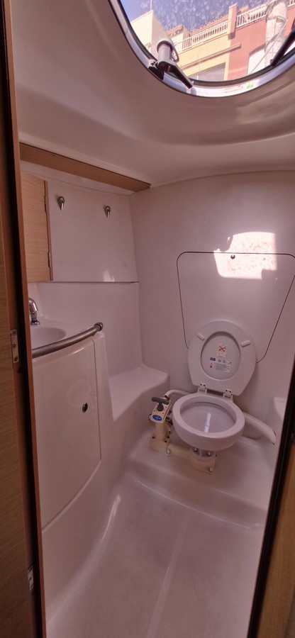 BENETEAU FIRST 34.7 – Image 9